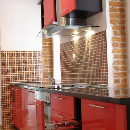 アパート スプリット アーティスティック スプリト