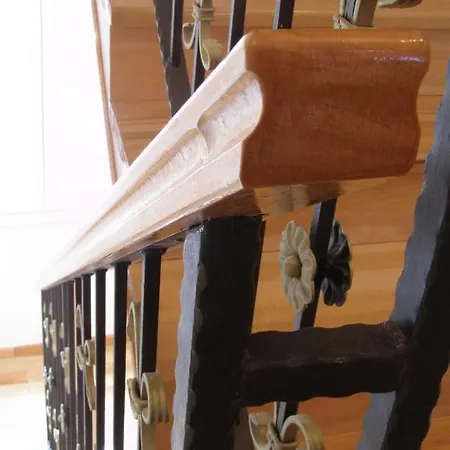 Artistic * سبليت